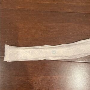 Lululemon light grey printed Headband
